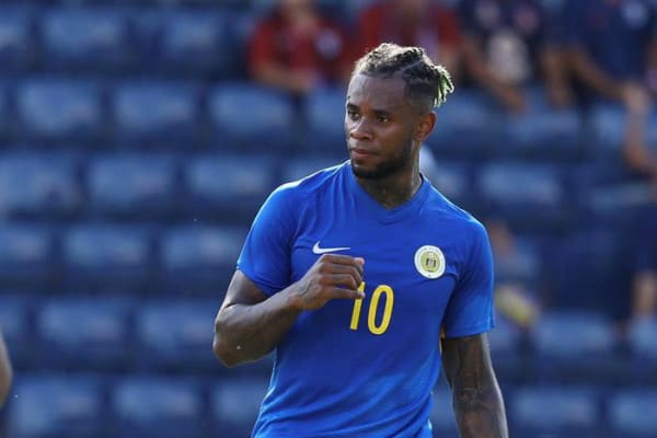 Tiền vệ Leandro Bacuna của đội tuyển Curacao