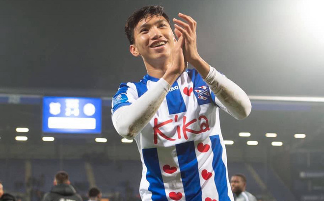Văn Hậu được HLV Troussier đánh giá cao