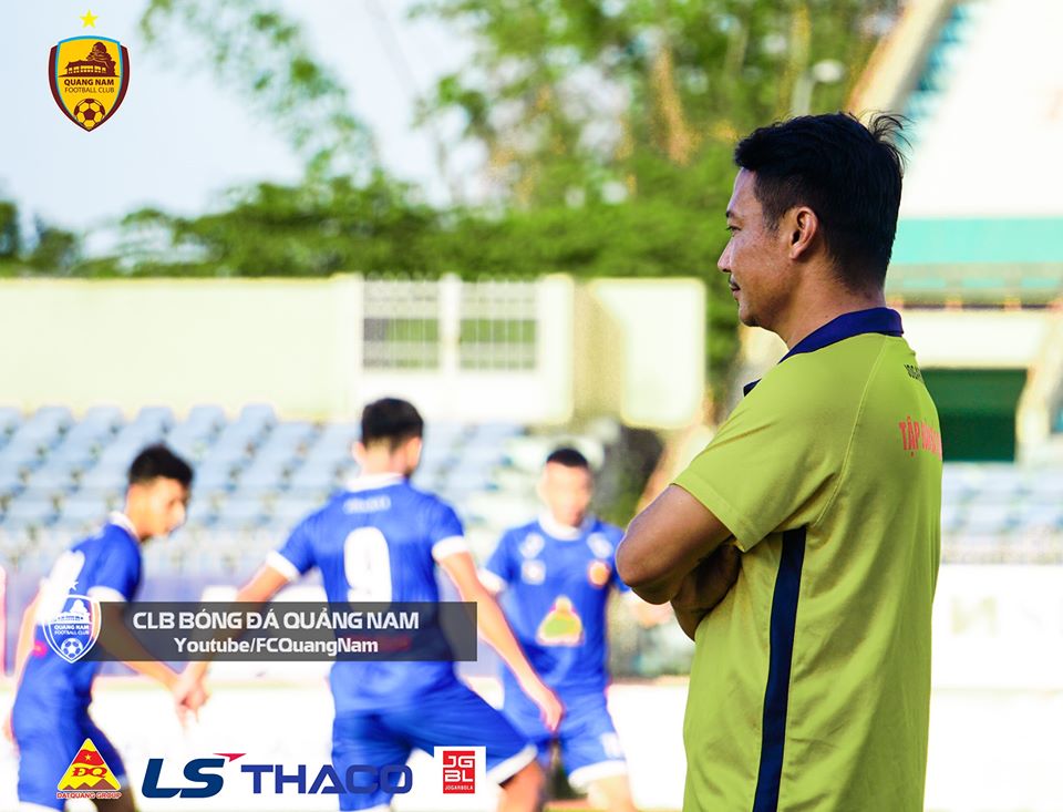 CLB Quảng Nam thông báo chia tay HLV Vũ Hồng Việt