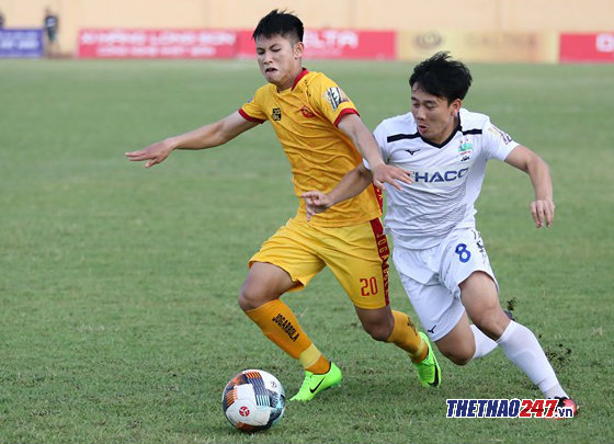 Trọng Hùng liên tục dính chấn thương ở mùa này