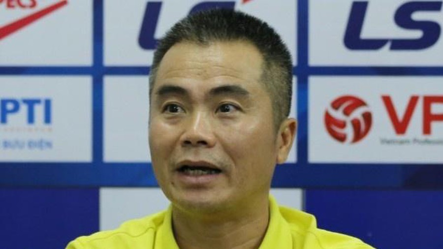 HLV Phạm Minh Đức cho rằng chủ nhà thắng may mắn
