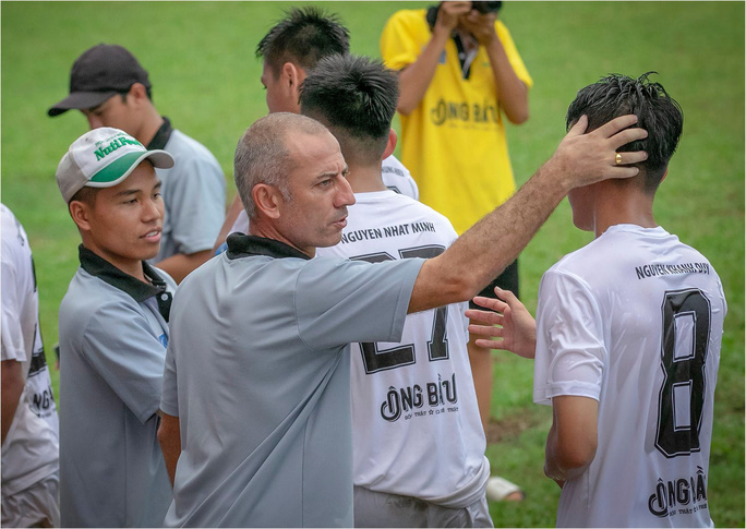 Trực tiếp U17 Nutifood vs U17 Phú Yên: 3 điểm khó rơi Ảnh 1
