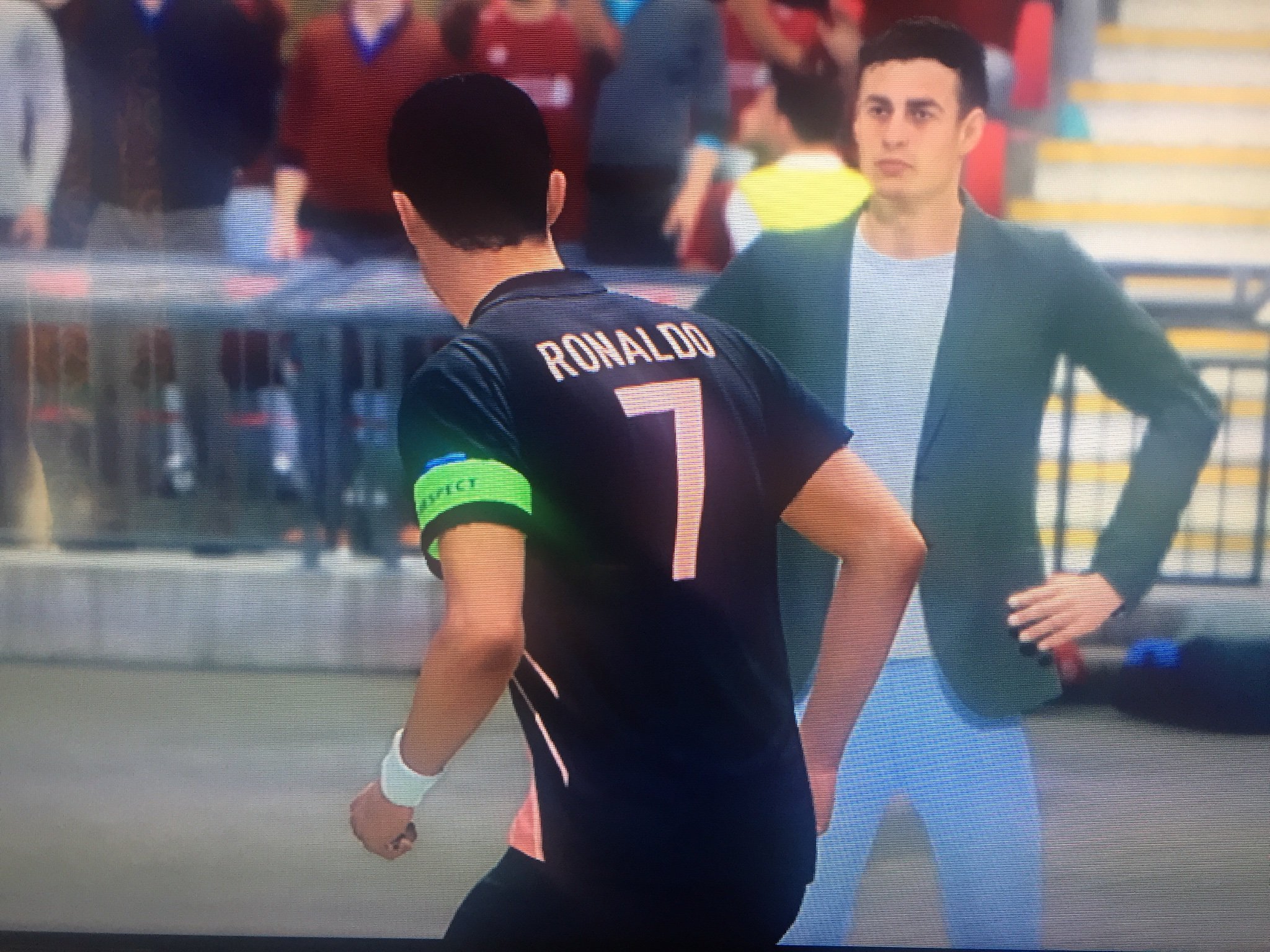 Kepa chỉ đạo Ronaldo Chelsea, Kepa, FIFA 20, EA, Sarri, Electronic Arts, huấn luyện viên, HLV Kepa