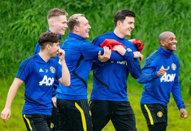 Maguire được lòng các đồng đội mới tại MU Manchester United, Man Utd, MU, Maguire, Harry Maguire,