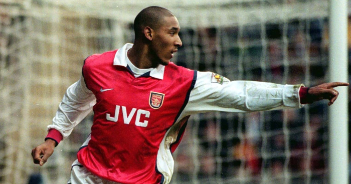Anelka suýt nữa vô địch cùng 3 CLB khác nhau. Ảnh: Mirror Ngoại hạng Anh, MU, Chelsea, Arsenal, Man City, Man Utd, Manchester United, tin Ngoại hạng Anh