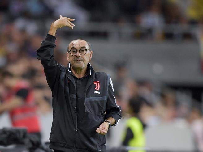 Juventus sẽ thiếu Sarri 2 vòng đầu. Ảnh: Corriere della Sera Juventus, Juve, Sarri, Maurizio Sarri, Serie A, tin Juventus, tin Serie A, Sarri viêm phổi