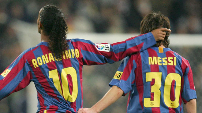 Messi từng được Ronaldinho dìu dắt. Ảnh: FC Barcelona Messi, Lionel Messi, Barca, Barcelona, La Liga, Barca vs Betis, tin Barca, Fati, Ansu Fati