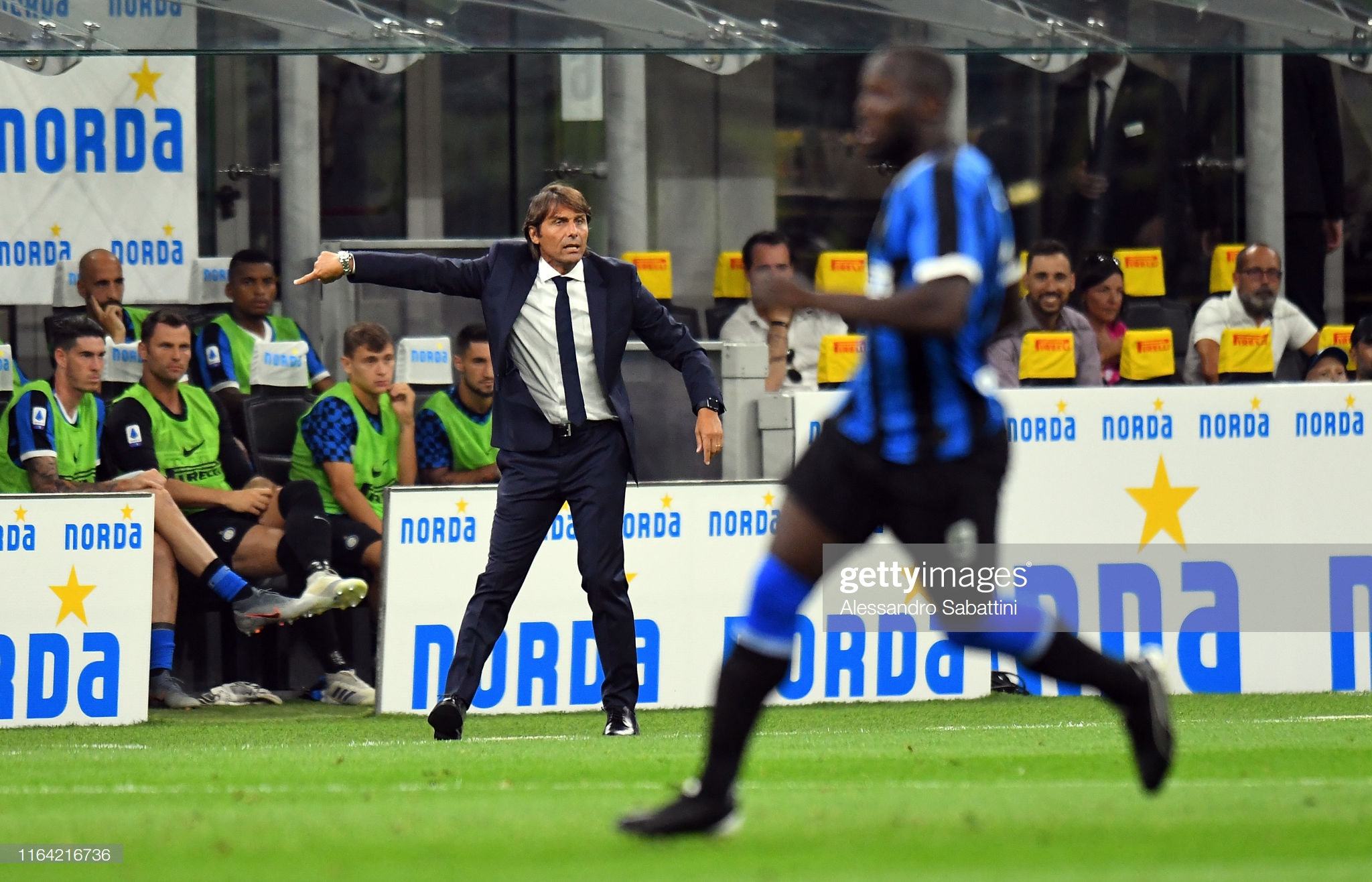 Conte và Inter rất kỳ vọng vào Lukaku. Ảnh: Getty Inter, Inter Milan, Lukaku, Romelu Lukaku, Conte, Antonio Conte, Serie A, bóng đá Ý, tin Serie A, tin Inter, Inter vs Udinese, kết quả Inter, kết quả Inter Milan, kết quả Serie A, kết quả Inter vs Udinese, kết quả bóng đá Ý