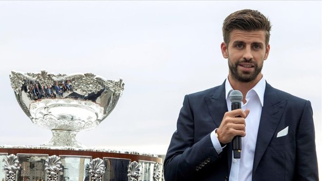 Pique bên cạnh Davis Cup. Ảnh: AS Pique, Valverde, Gerard Pique, Barca, Barcelona, tin Barca, tin Barcelona, tin La Liga, La Liga