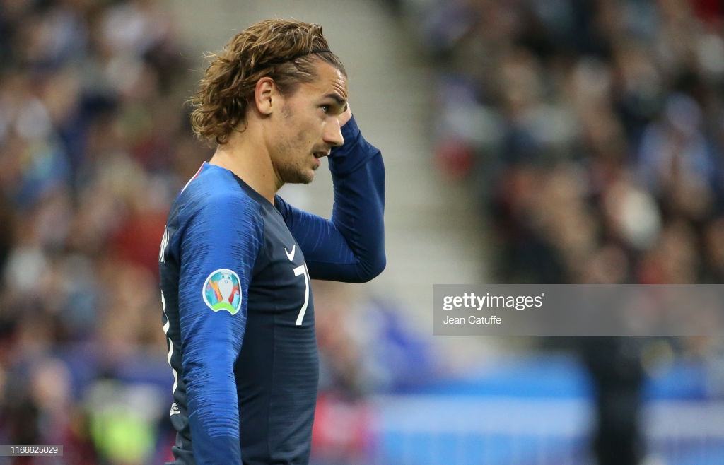 Griezmann lần đầu sút hỏng pen cho tuyển Pháp. Ảnh: Getty Griezmann, Antoine Griezmann, Pháp vs Albania, Pháp Albania, kết quả Pháp, kết quả Pháp Albania, kết quả Pháp vs Albania, vòng loại EURO 2020, EURO 2020, kết quả vòng loại EURO 2020, kết quả EURO 2020,