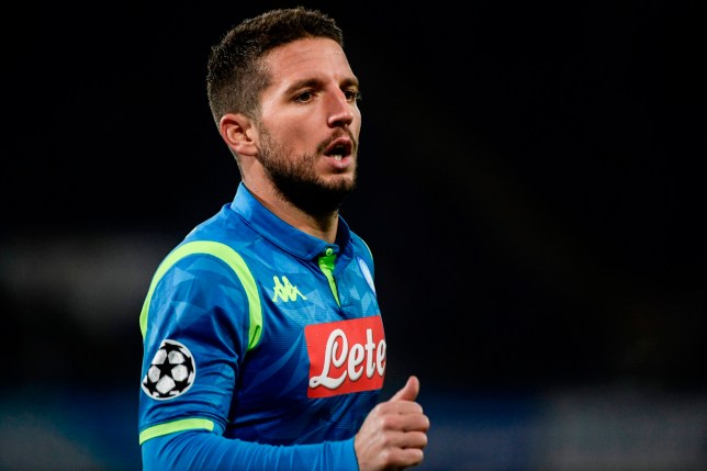Mertens bị bà hàng xóm tát mỗi khi chơi kém. Ảnh: GdS napoli, mertens, serie a, dries mertens