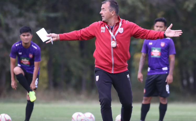 HLV của Myanmar thừa nhận đội bóng của ông không đủ khả năng chơi tại Vòng loại World Cup 2022. Ảnh: Fox vòng loại world Cup 2022, myanmar, myanmar vs kyrgyzstan, Miodrag Radulovic