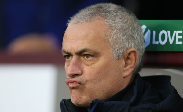 Mourinho thoái trào khi trở về Ngoại hạng Anh. Ảnh: Getty Jose Mourinho, Pep Guardiola