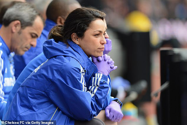 Bác sĩ Eva Carneiro có nhiều năm làm việc ở Chelsea. Ảnh: Getty Mourinho, Eva Carneiro, chelsea, covid-19, virus corona