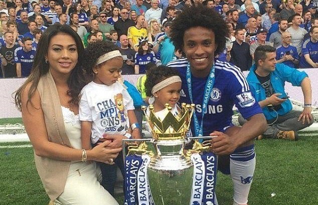 Gia đình Willian. Ảnh: Daily Mail Willian, Chelsea, Ngoại hạng Anh