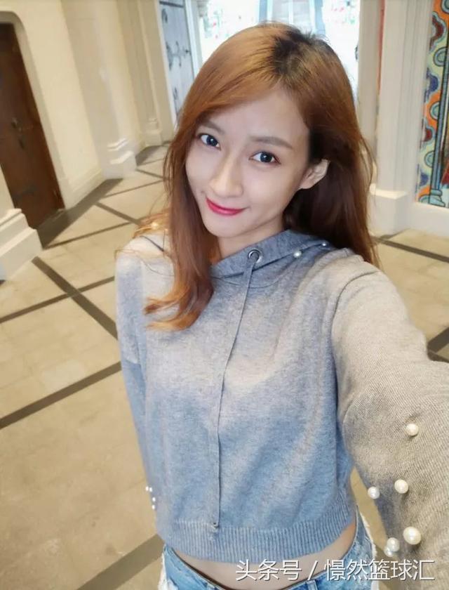 Vẻ đẹp của Thạch Nhất Đồng bóng rổ, Người đẹp thể thao, Thạch Nhất Đồng
