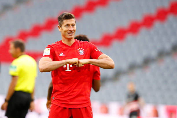 Lewandowski phá dớp trước Fortuna. Ảnh: Getty Bayern Munich vs Fortuna, Kết quả Bayern Munich vs Fortuna, Bayern Munich, Fortuna Dusseldorf, Bundesliga