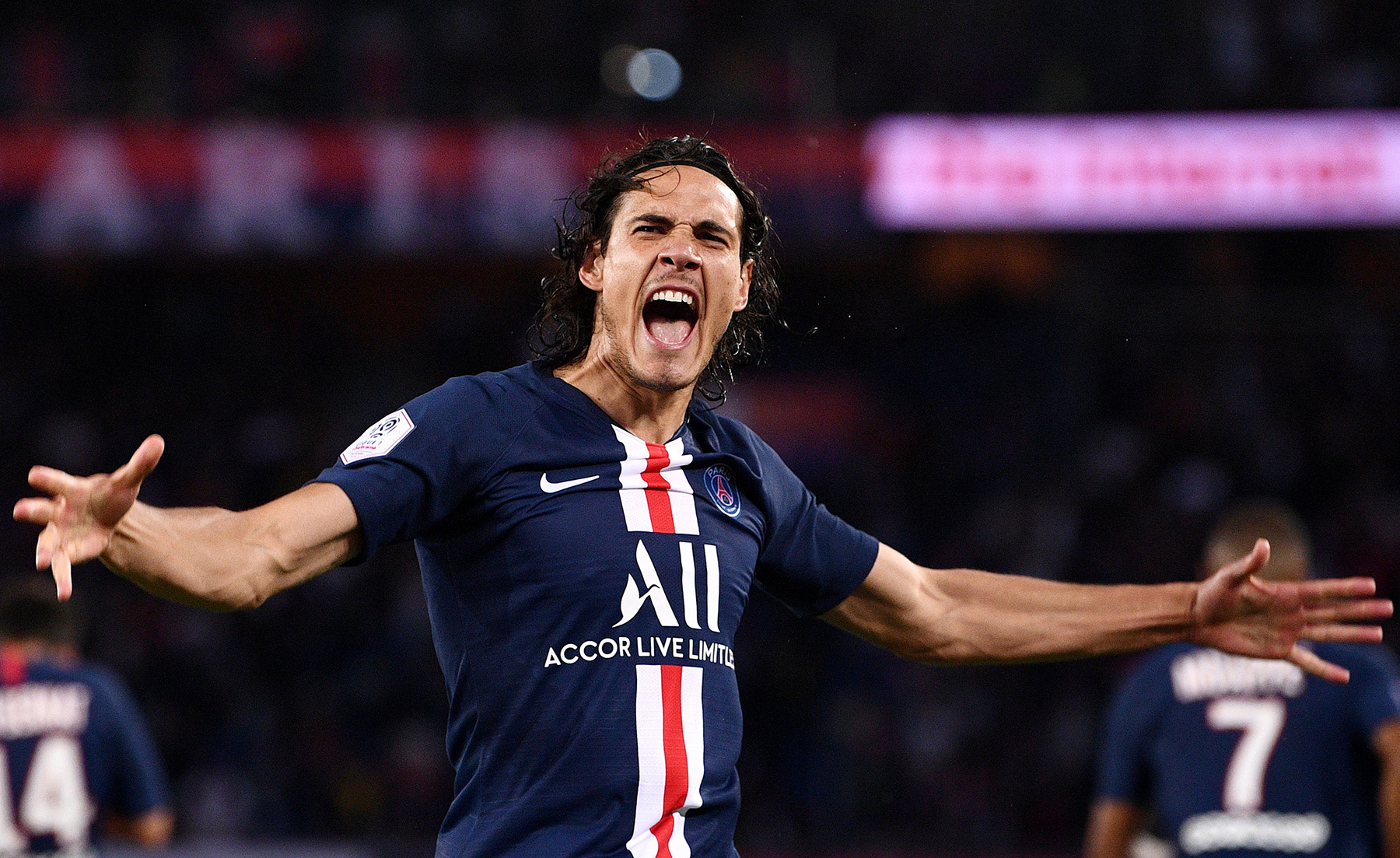 Chuyển nhượng MU, Manchester United, Real Madrid, Paris Saint-Germain, Jovic, Cavani
