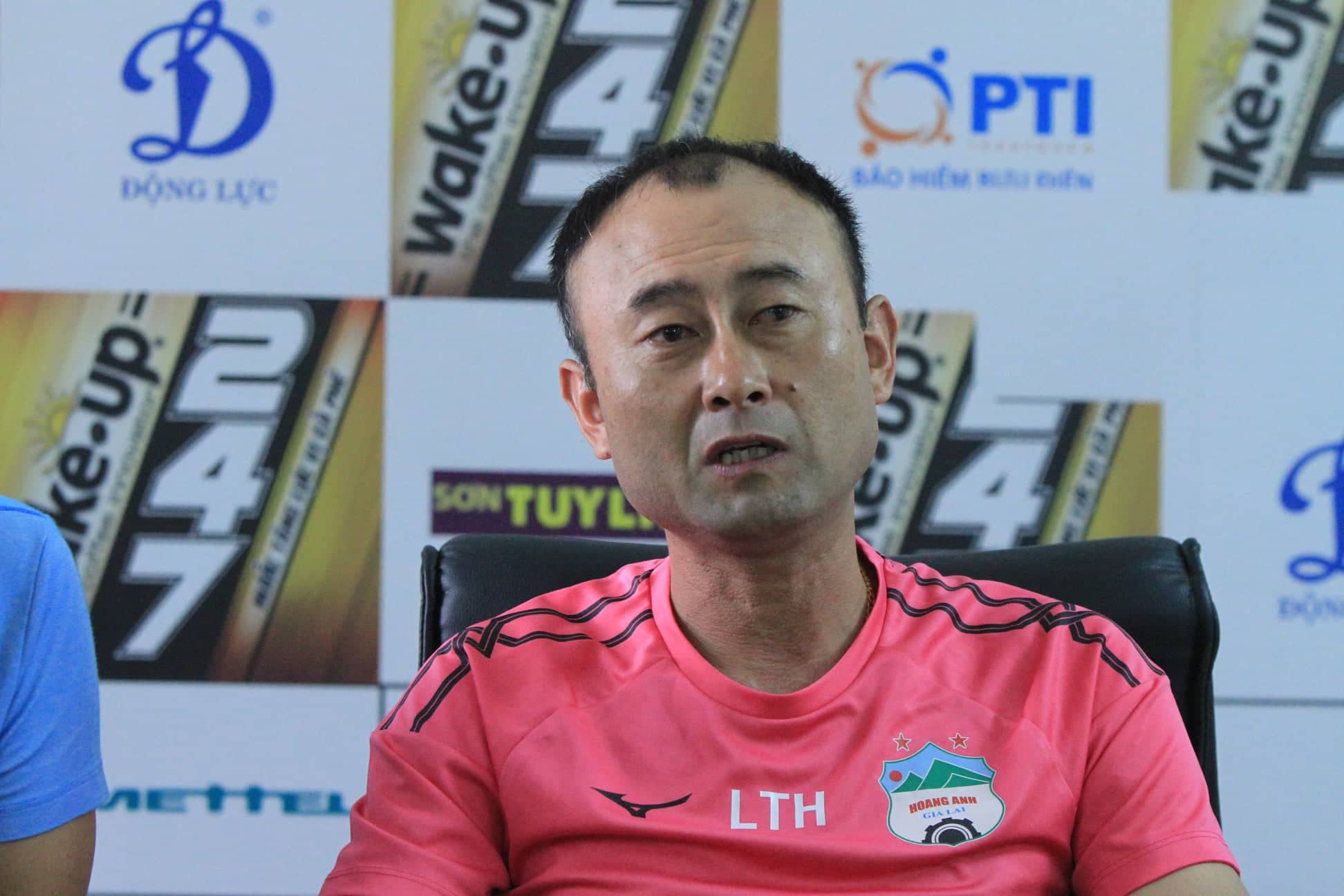HLV Lee Tae Hoon dành nhiều lời khen cho Minh Vương HAGL 5-1 Hải Phòng, Minh Vương, Minh Vương hat-trick, HAGL, HLV Park Hang Seo, Bxh vleague 2019