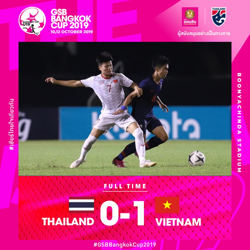 U19 Việt Nam đánh bại U19 Thái Lan để lọt vào chung kết. U19 Việt Nam 1-0 U19 Thái Lan, CĐV Thái Lan, GBS Bangkok Cup, HLV Philippe Troussier, U19 Việt Nam
