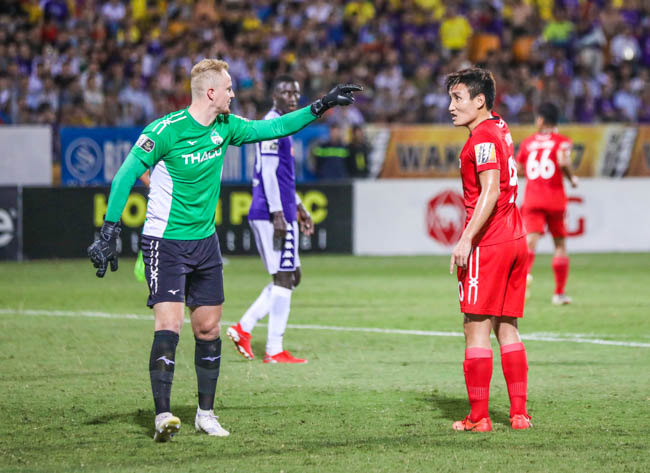 Wieger Sietma và Kim Bong Jin chính thức chia tay HAGL HAGL, ngoại binh HAGl, Chuyển nhượng V-League, Kim bong Jin, Felipe Martins,