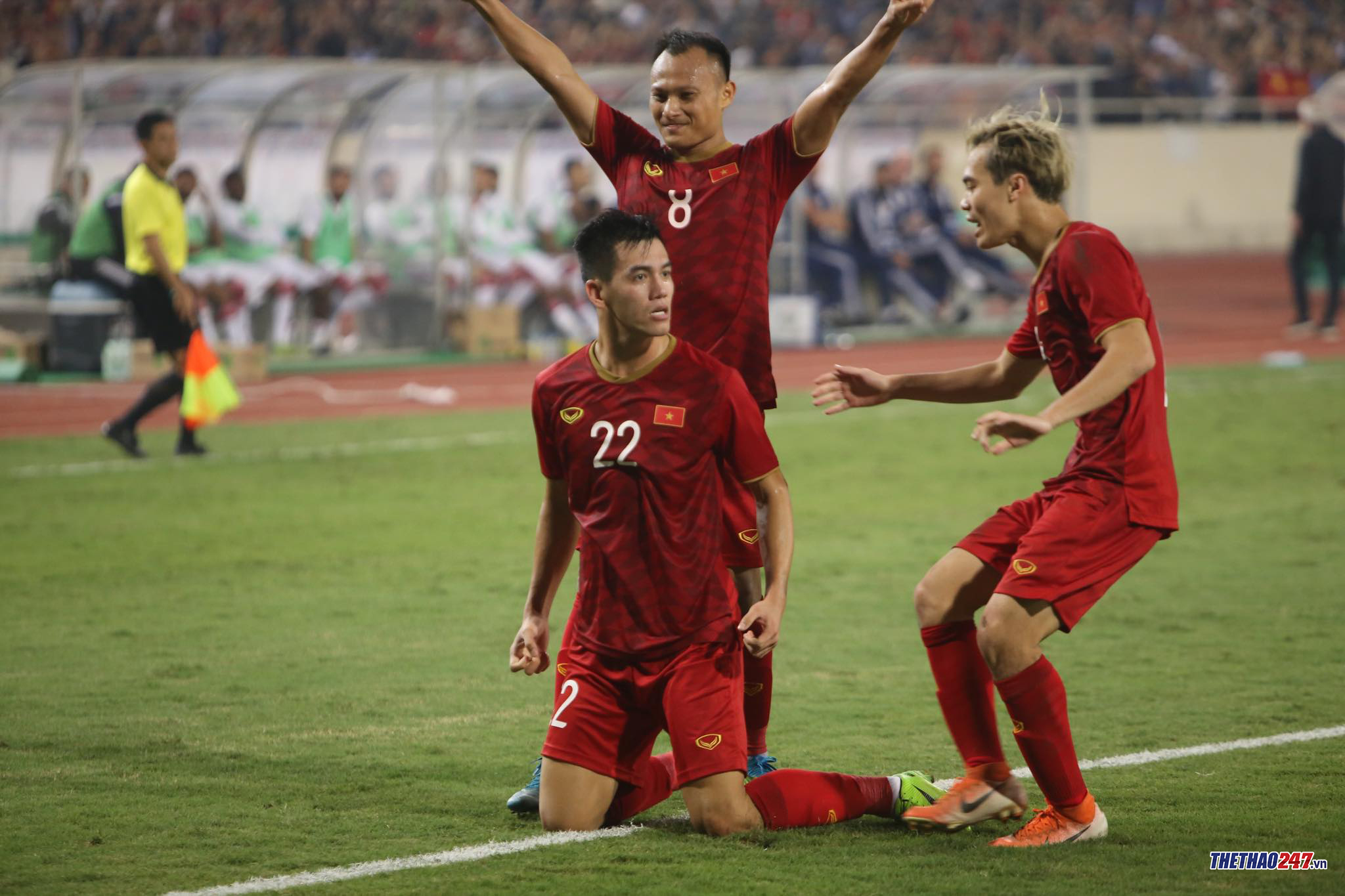 Tiến Linh ăn mừng bàn thắng vào lưới UAE. (Ảnh: Văn Hải) FIFA an tuong voi Tien Linh