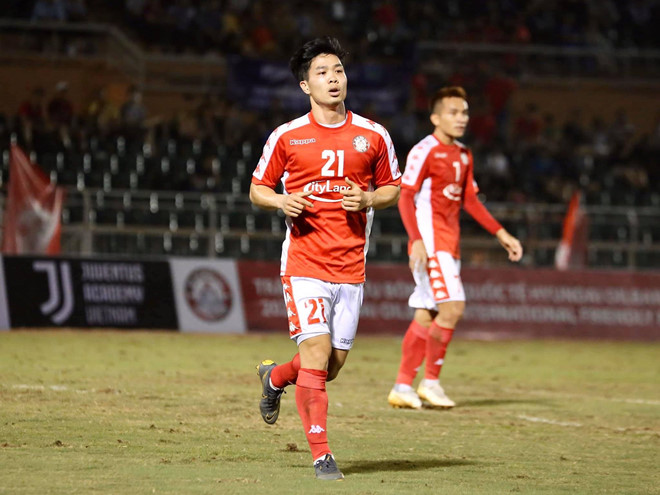 Công Phượng hiện đang cùng CLB TP.HCM chuẩn bị cho V-League 2020 ly do SLNA loai Cong Phuong