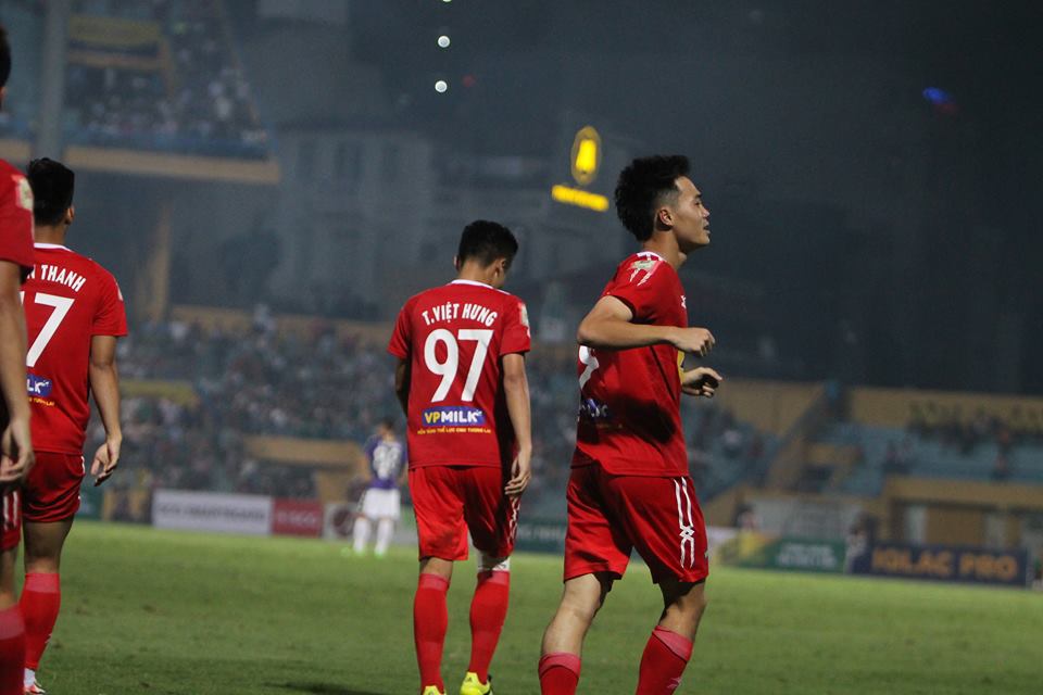 Sự có mặt của Văn Toàn là điều khác biệt (Ảnh: Thethao247) Hà Nội 1-1 HAGL, kết quả Hà Nội 1-1 HAGL, tỷ số Hà Nội 1-1 HAGL Văn Toàn, HAGL